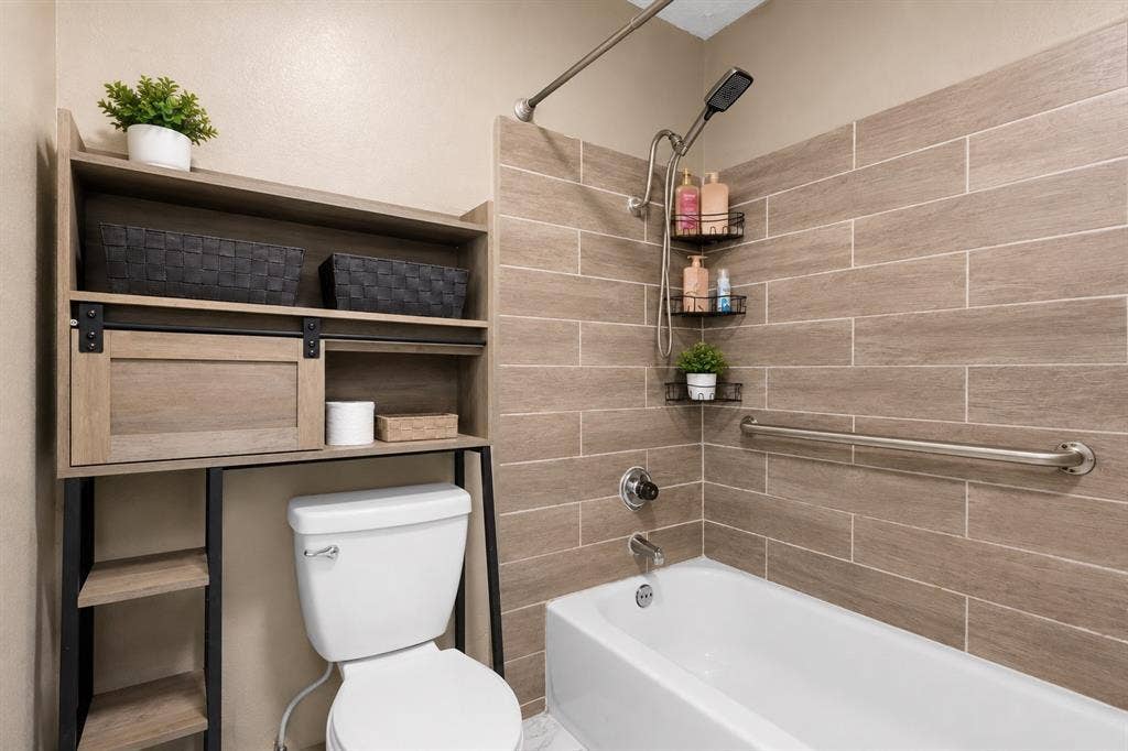 10319 Waterbury Drive, Dallas, TX 75217 10319 Waterbury Drive, Dallas, TX 75217