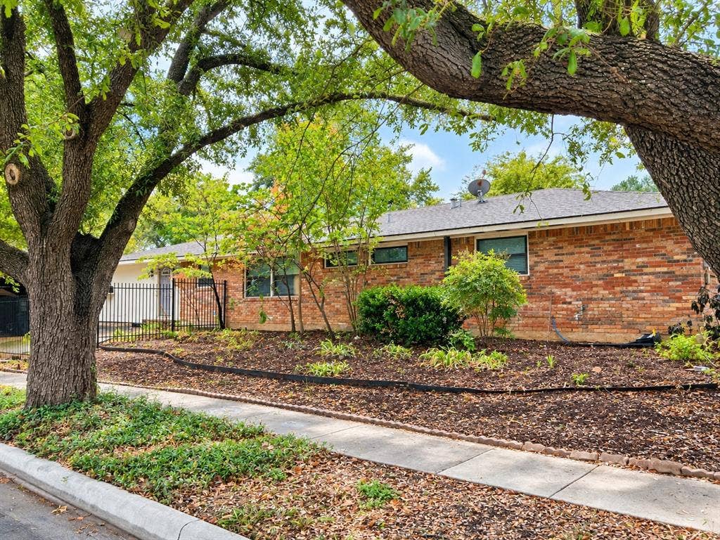 3544 Timberview Road, Dallas, TX 75229 3544 Timberview Road, Dallas, TX 75229