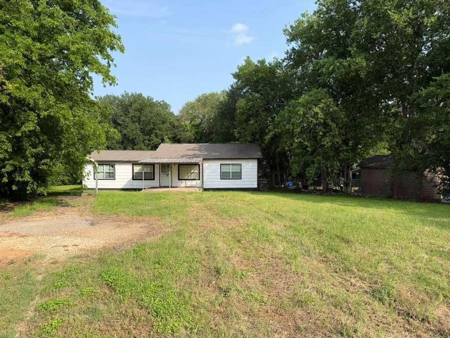 Property photo for 325 County Road 1768, Clifton, TX