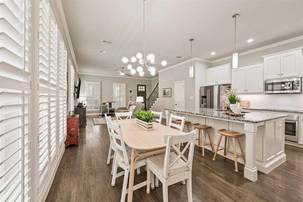 737 Hammond Street, Coppell, TX 75019 737 Hammond Street, Coppell, TX 75019