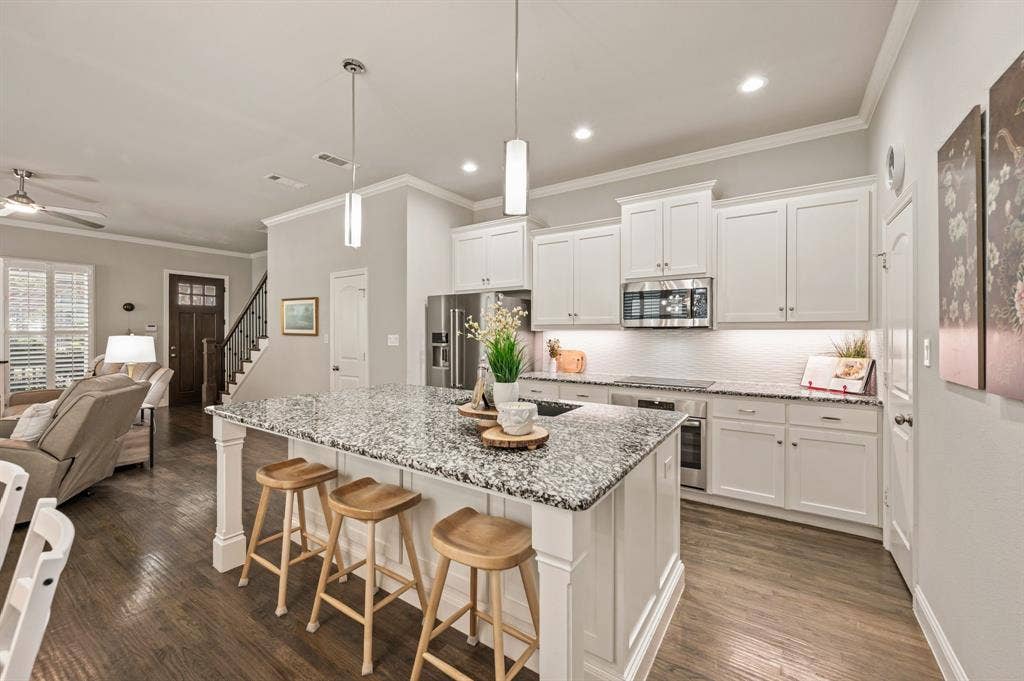 737 Hammond Street, Coppell, TX 75019 737 Hammond Street, Coppell, TX 75019