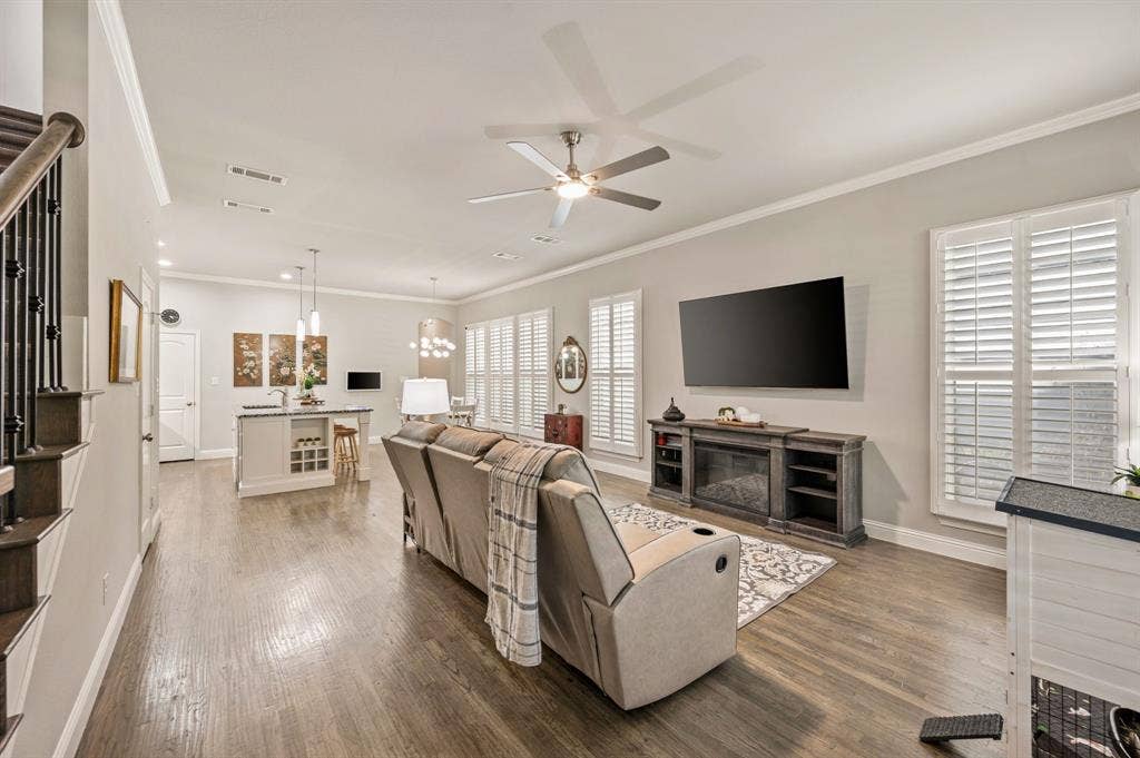 737 Hammond Street, Coppell, TX 75019 737 Hammond Street, Coppell, TX 75019