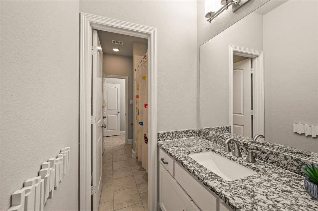 737 Hammond Street, Coppell, TX 75019 737 Hammond Street, Coppell, TX 75019