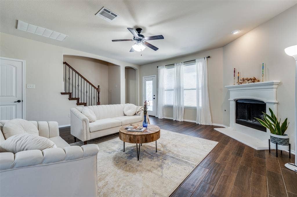 200 Mount Olive Avenue, McKinney, TX 75072 200 Mount Olive Avenue, McKinney, TX 75072