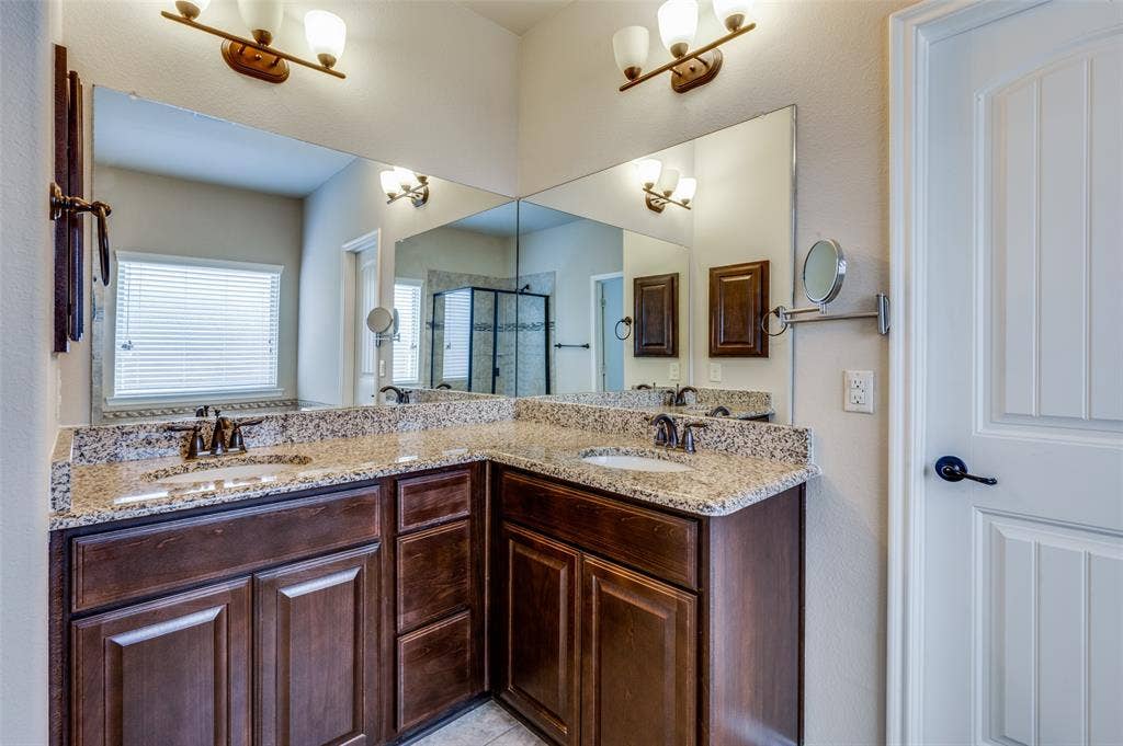 200 Mount Olive Avenue, McKinney, TX 75072 200 Mount Olive Avenue, McKinney, TX 75072