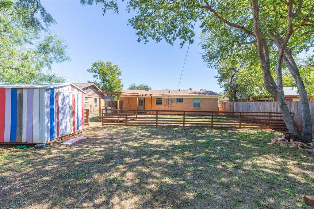 1434 Briarwood Street, Abilene, TX 79603