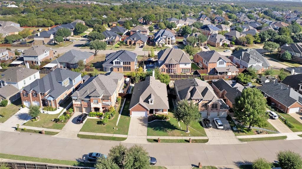 336 Gotland Drive, Grand Prairie, TX 75052 336 Gotland Drive, Grand Prairie, TX 75052