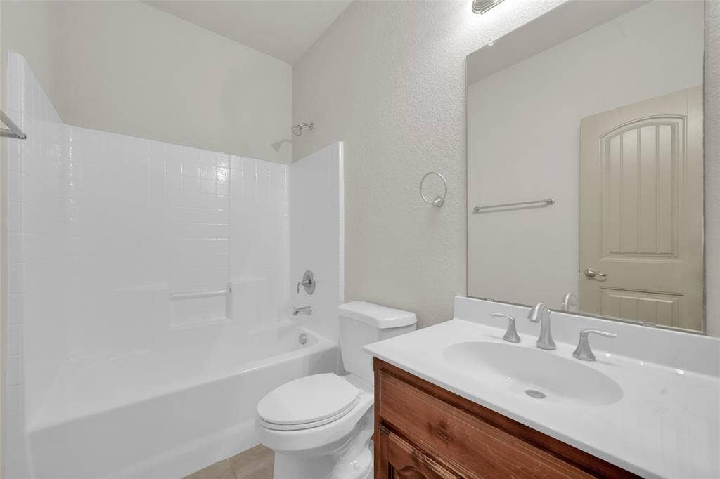 336 Gotland Drive, Grand Prairie, TX 75052 336 Gotland Drive, Grand Prairie, TX 75052