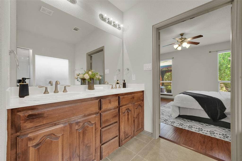 336 Gotland Drive, Grand Prairie, TX 75052 336 Gotland Drive, Grand Prairie, TX 75052