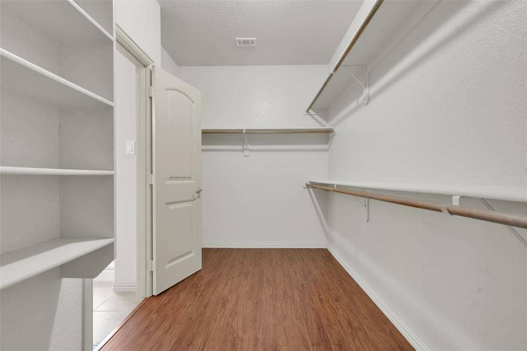 336 Gotland Drive, Grand Prairie, TX 75052 336 Gotland Drive, Grand Prairie, TX 75052