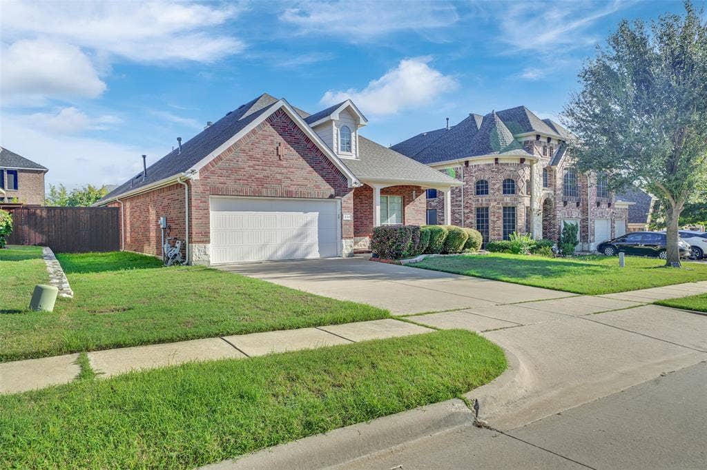 336 Gotland Drive, Grand Prairie, TX 75052 336 Gotland Drive, Grand Prairie, TX 75052