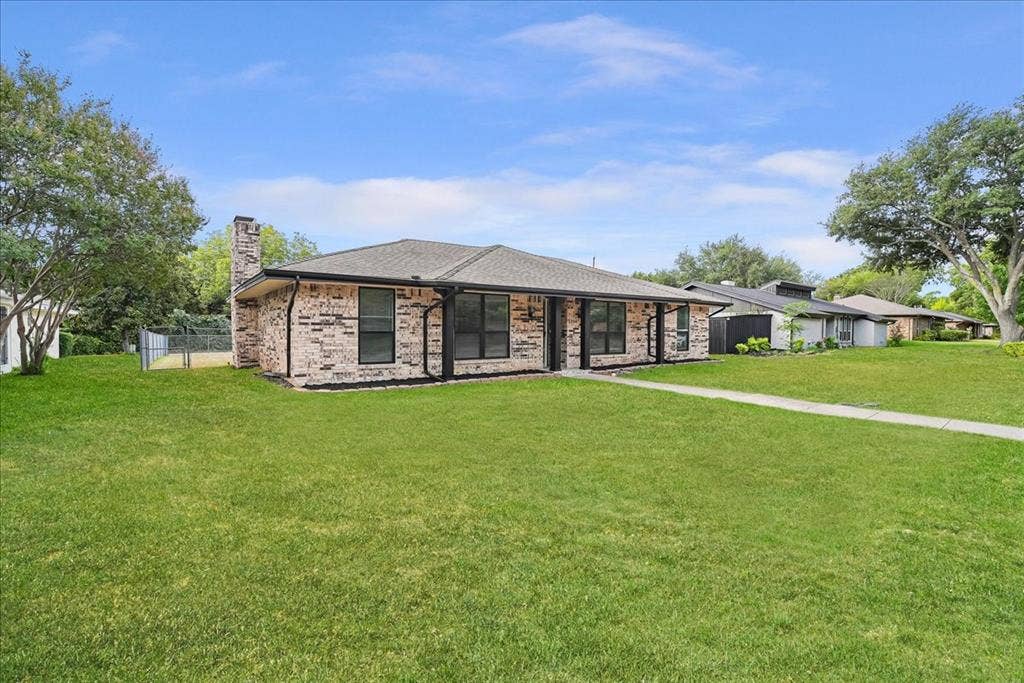 236 Charles Street, DeSoto, TX 75115 236 Charles Street, DeSoto, TX 75115
