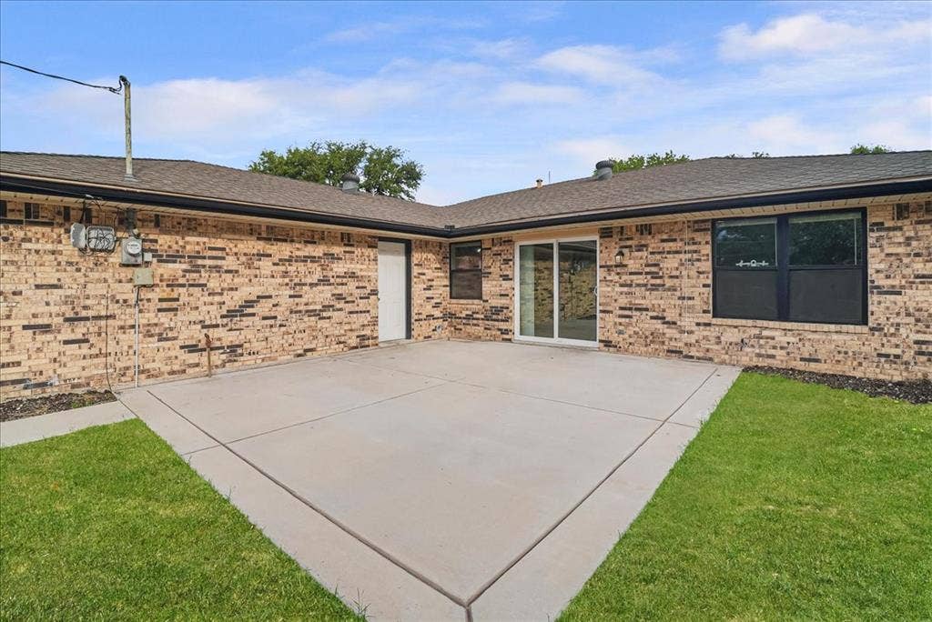 236 Charles Street, DeSoto, TX 75115 236 Charles Street, DeSoto, TX 75115