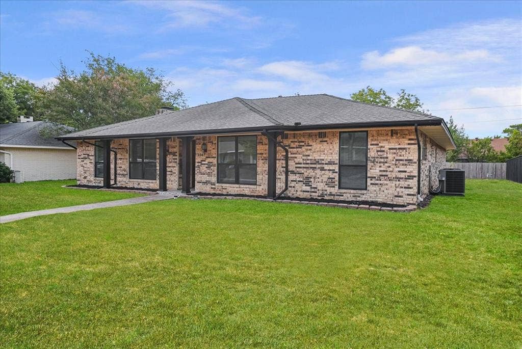 236 Charles Street, DeSoto, TX 75115 236 Charles Street, DeSoto, TX 75115