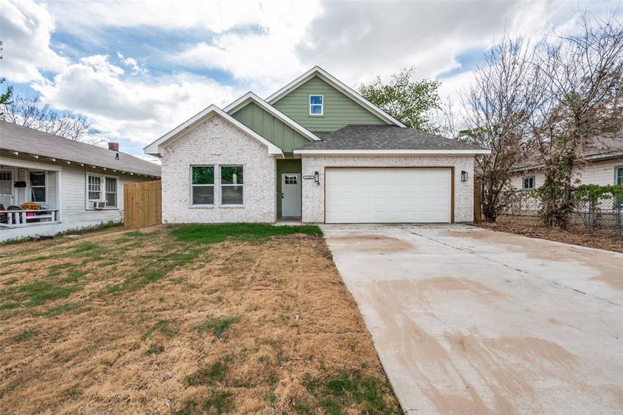 Property photo for 1340 Elmwood Avenue, Fort Worth, TX