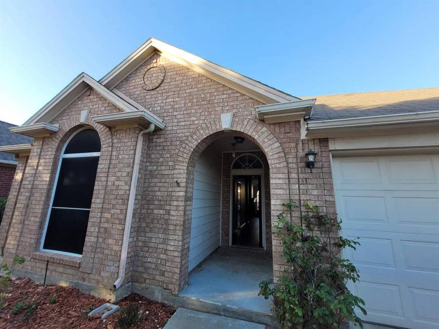 Property photo for 4609 Parkview Lane, Fort Worth, TX