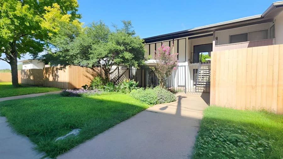 Property photo for 2627 Douglas Avenue, #121, Dallas, TX