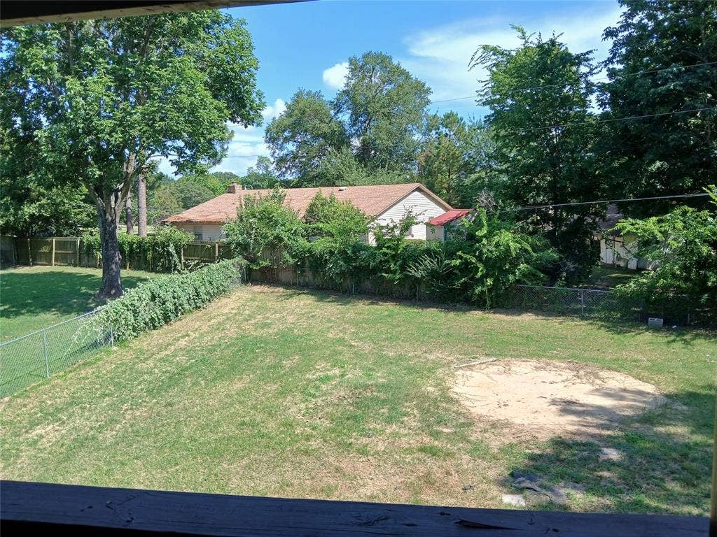 242 AUTUMN WOOD Trail, Gun Barrel City, TX 75156 242 AUTUMN WOOD Trail, Gun Barrel City, TX 75156