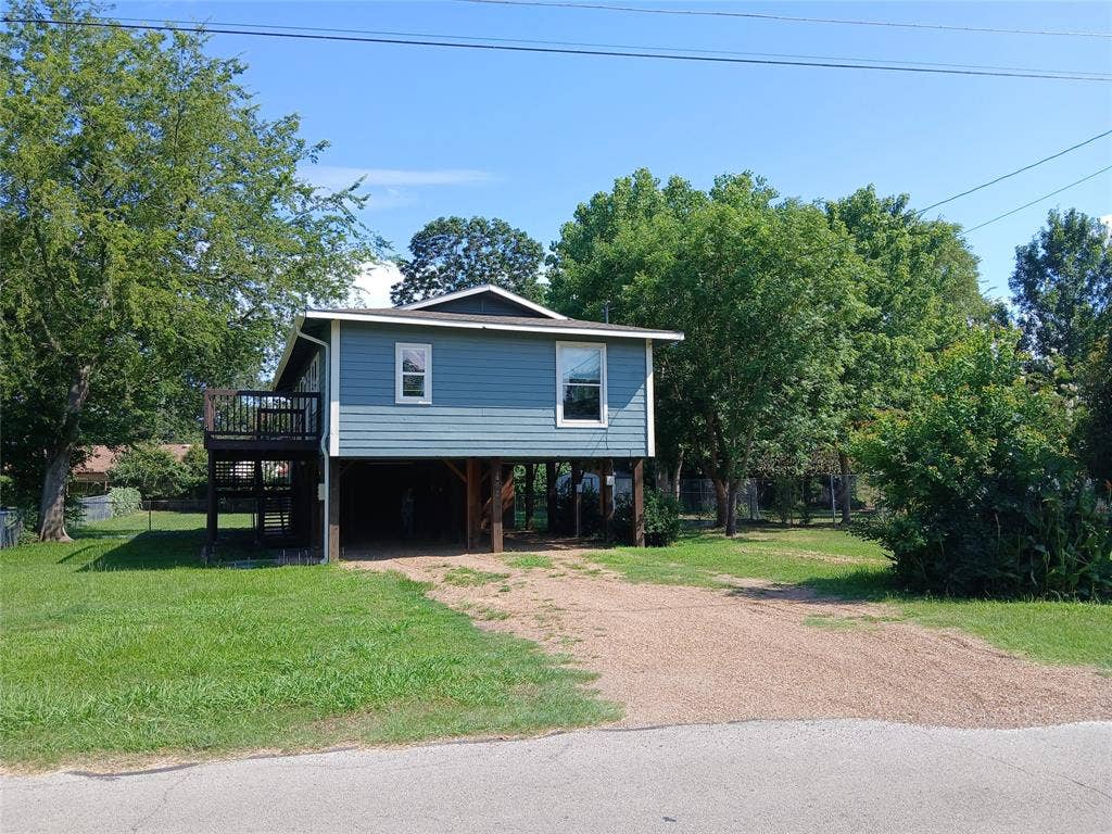 242 AUTUMN WOOD Trail, Gun Barrel City, TX 75156 242 AUTUMN WOOD Trail, Gun Barrel City, TX 75156