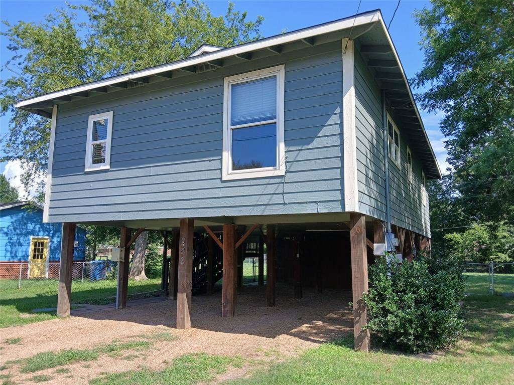 242 AUTUMN WOOD Trail, Gun Barrel City, TX 75156 242 AUTUMN WOOD Trail, Gun Barrel City, TX 75156