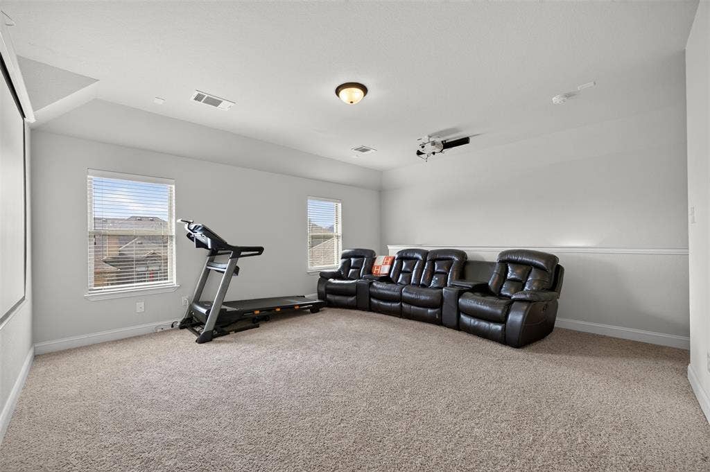 108 Crystal Creek Drive, Red Oak, TX 75154