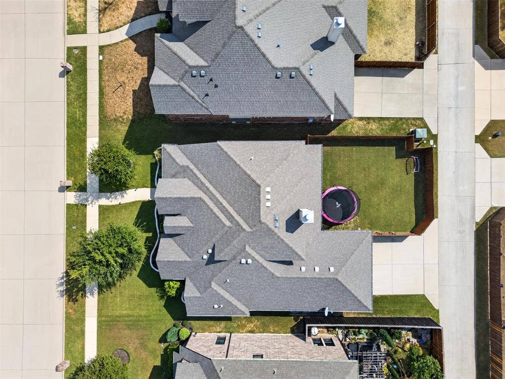 108 Crystal Creek Drive, Red Oak, TX 75154