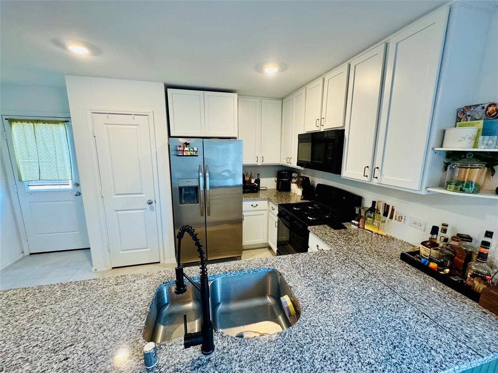 1734 Horizons Hill, Crandall, TX 75114