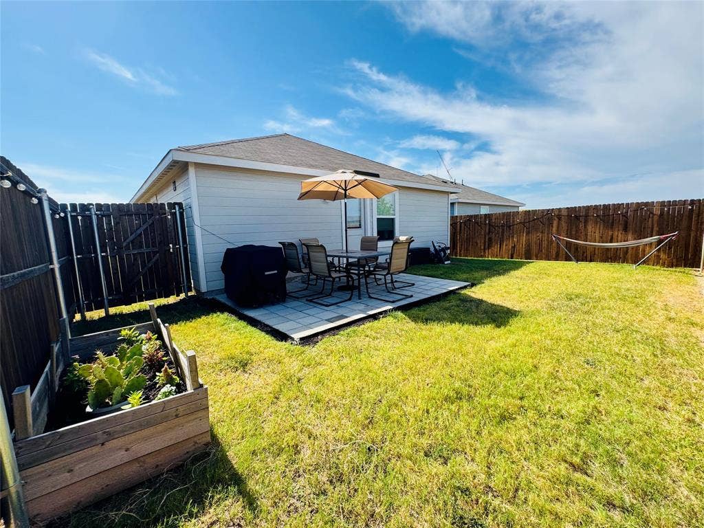 1734 Horizons Hill, Crandall, TX 75114