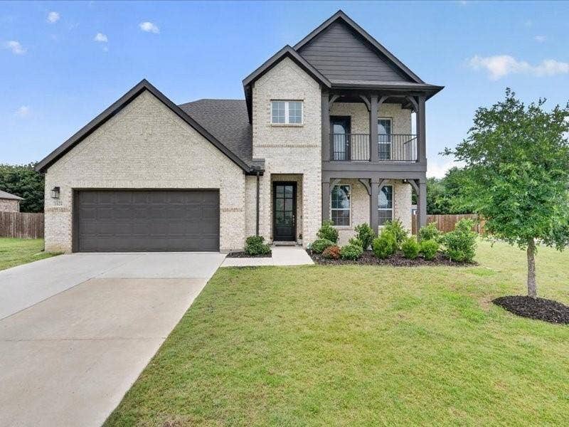 Property photo for 1624 Pavin Lane, Fort Worth, TX