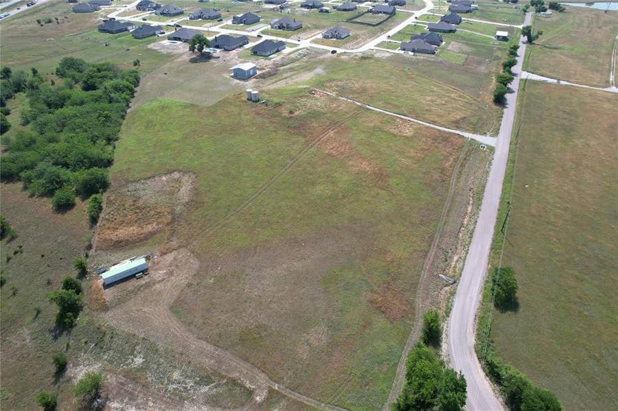 Property photo for 7405 Autumn Grove Lane, Ponder, TX