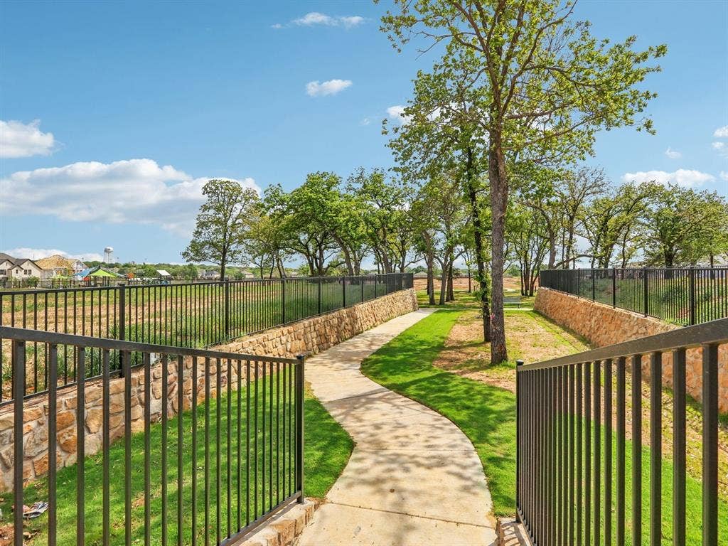 2604 Arches Lane, Corinth, TX 76209