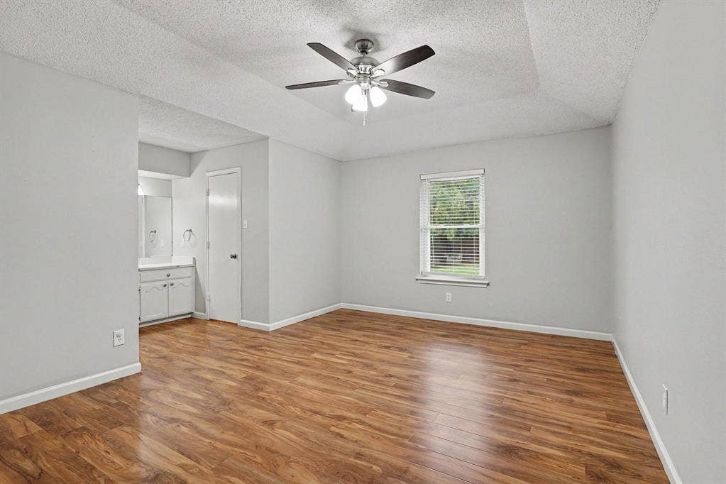 8237 Lara Lane, Watauga, TX 76148