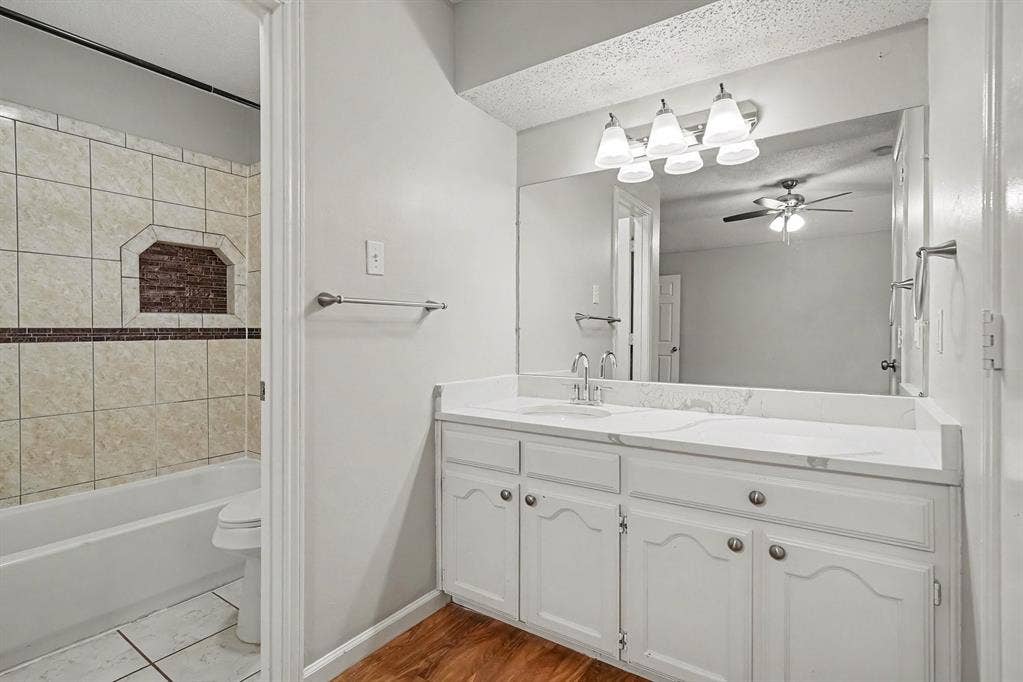 8237 Lara Lane, Watauga, TX 76148