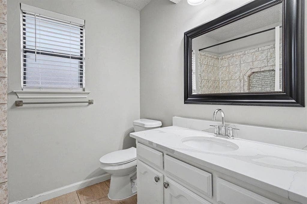 8237 Lara Lane, Watauga, TX 76148