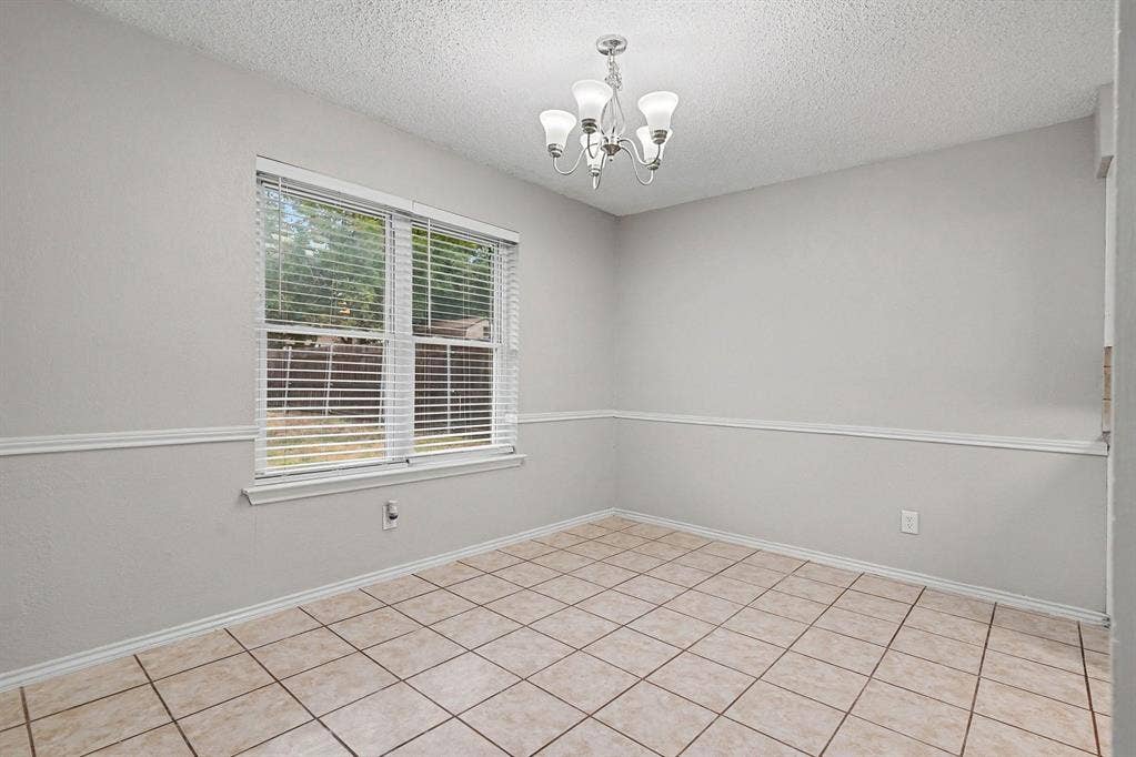 8237 Lara Lane, Watauga, TX 76148