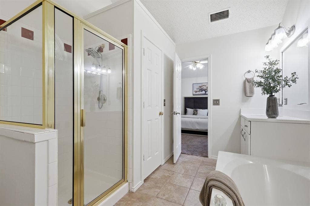 7641 King Arthur Road, Frisco, TX 75035 7641 King Arthur Road, Frisco, TX 75035