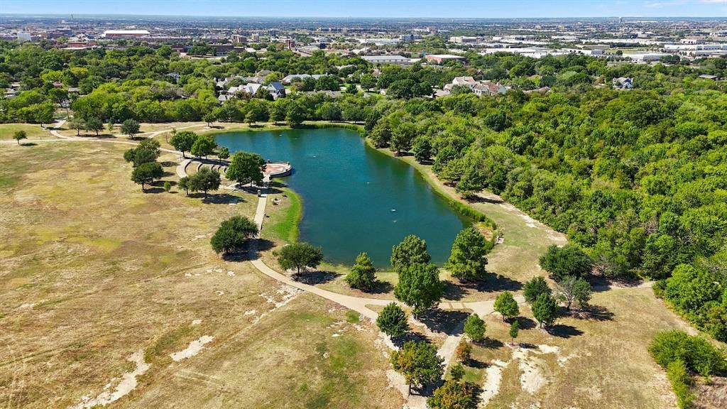 7641 King Arthur Road, Frisco, TX 75035 7641 King Arthur Road, Frisco, TX 75035