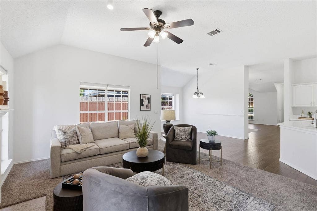7641 King Arthur Road, Frisco, TX 75035 7641 King Arthur Road, Frisco, TX 75035