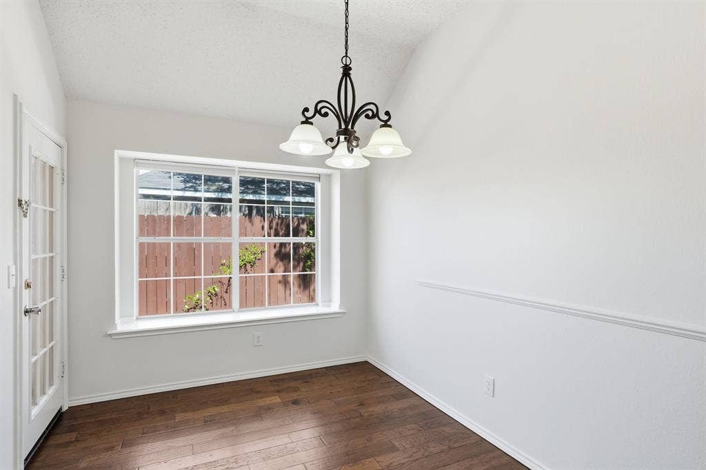 7641 King Arthur Road, Frisco, TX 75035 7641 King Arthur Road, Frisco, TX 75035