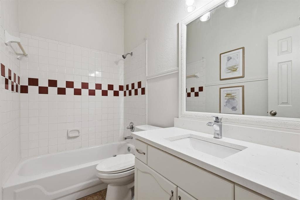7641 King Arthur Road, Frisco, TX 75035 7641 King Arthur Road, Frisco, TX 75035
