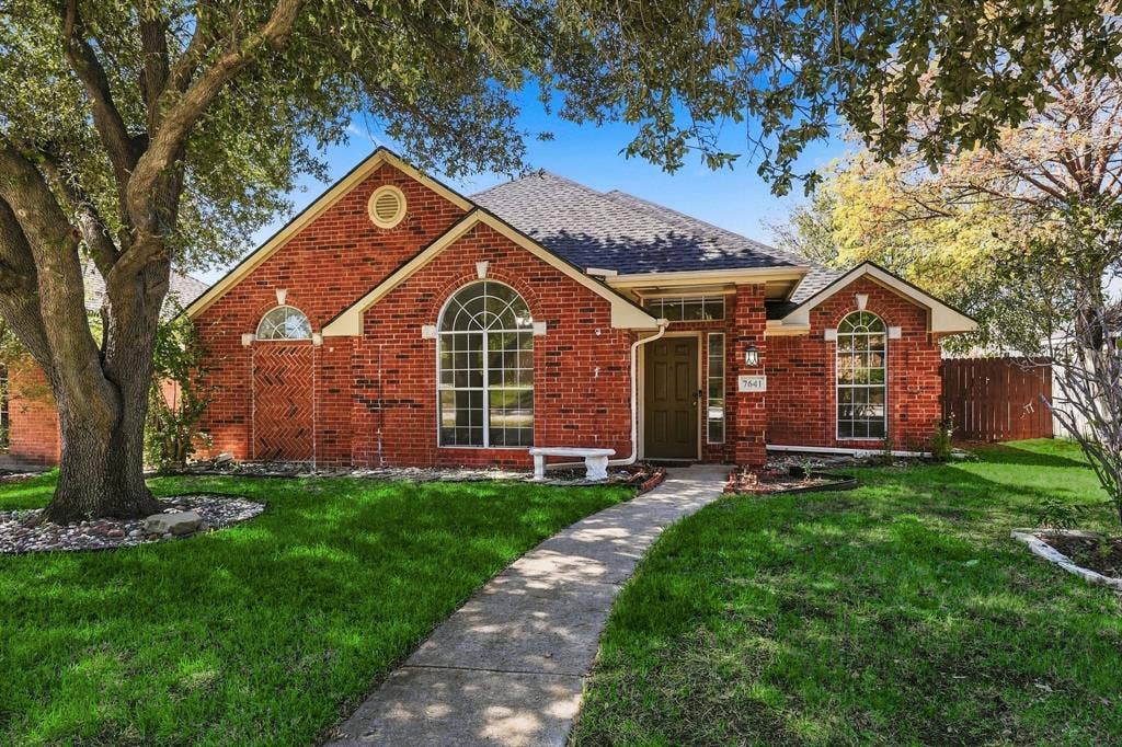 7641 King Arthur Road, Frisco, TX 75035 7641 King Arthur Road, Frisco, TX 75035