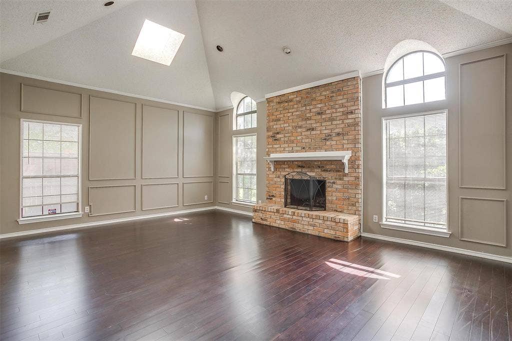 9017 Rodeo Drive, Irving, TX 75063 9017 Rodeo Drive, Irving, TX 75063