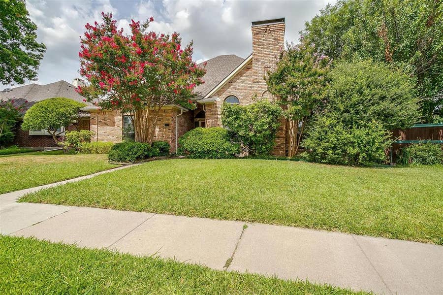 Property photo for 9017 Rodeo Drive, Irving, TX