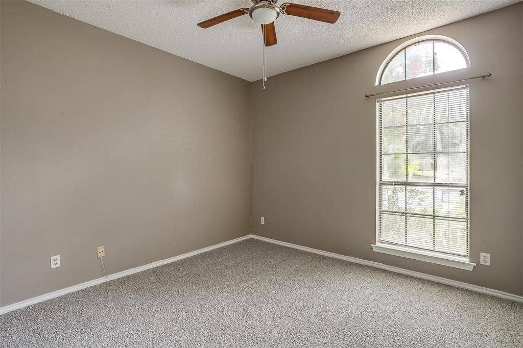 9017 Rodeo Drive, Irving, TX 75063 9017 Rodeo Drive, Irving, TX 75063