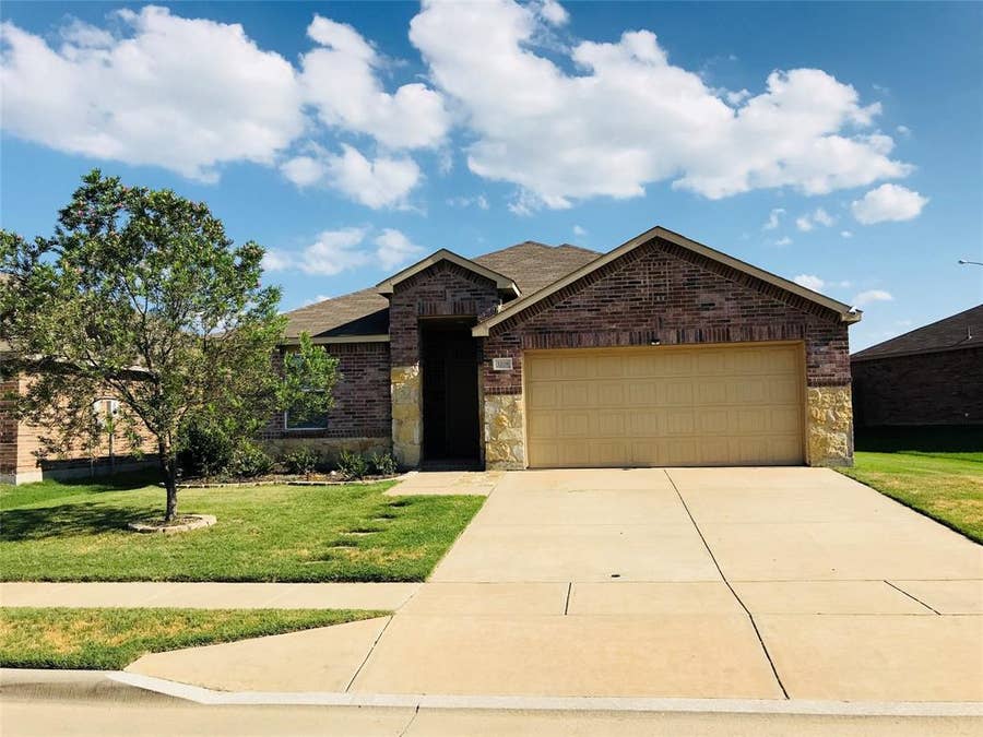 Property photo for 3208 Sadie Trail, Fort Worth, TX