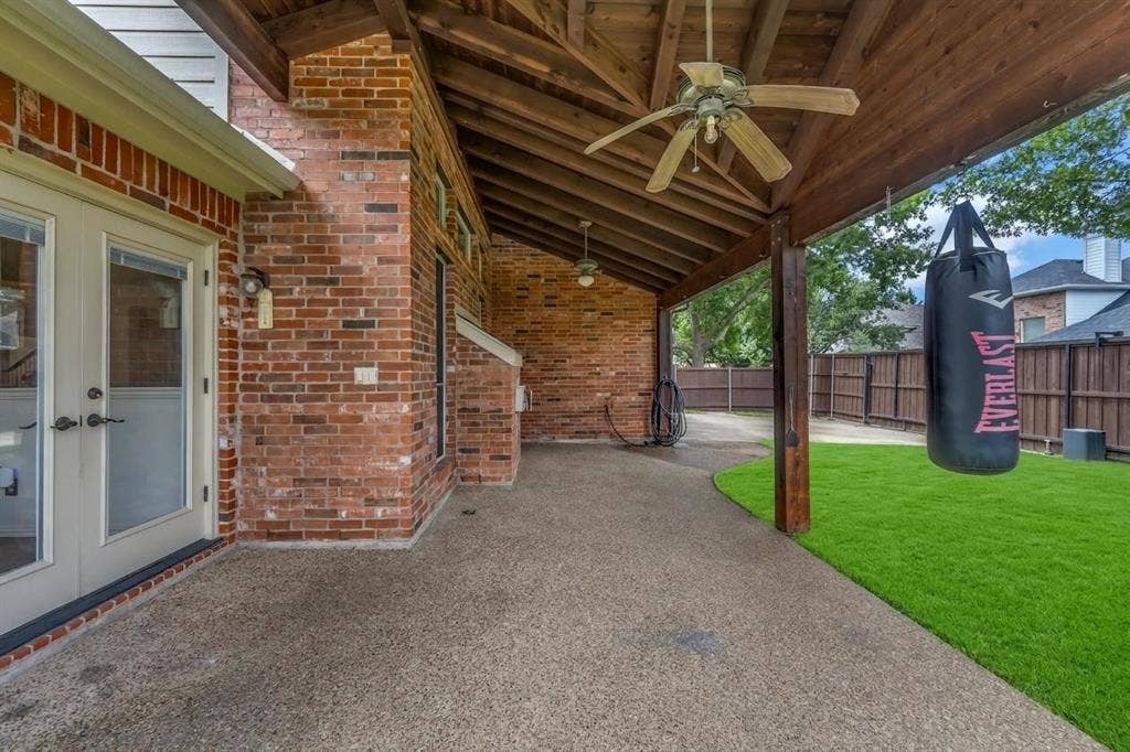 8305 Bartley Circle, Plano, TX 75025 8305 Bartley Circle, Plano, TX 75025