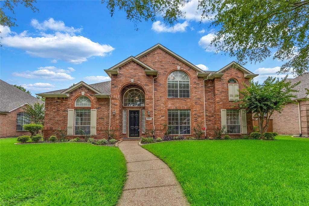 8305 Bartley Circle, Plano, TX 75025 8305 Bartley Circle, Plano, TX 75025