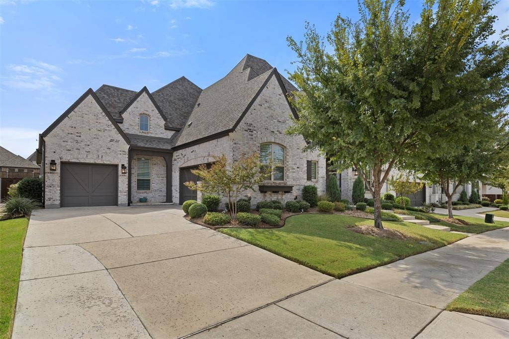 9716 Wilderness Road, Little Elm, TX 75068 4 bedroom, 4.5 bath home on a 0.24 acre lot with 3 car garage