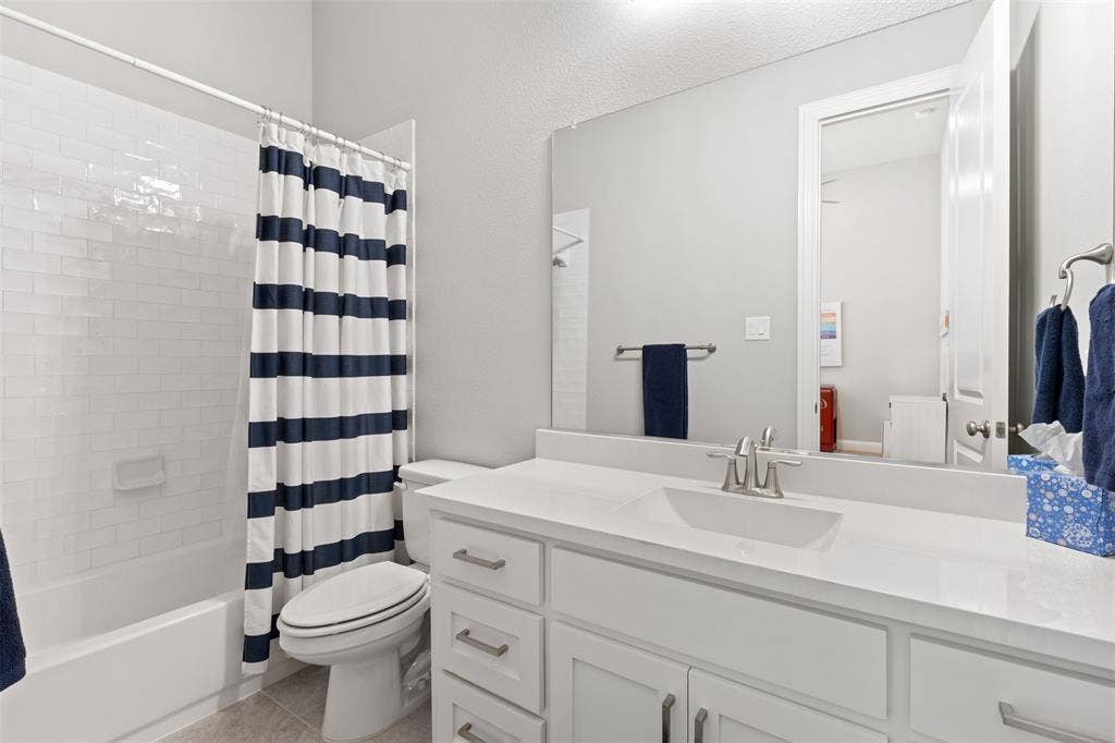 9716 Wilderness Road, Little Elm, TX 75068 Full bath 3