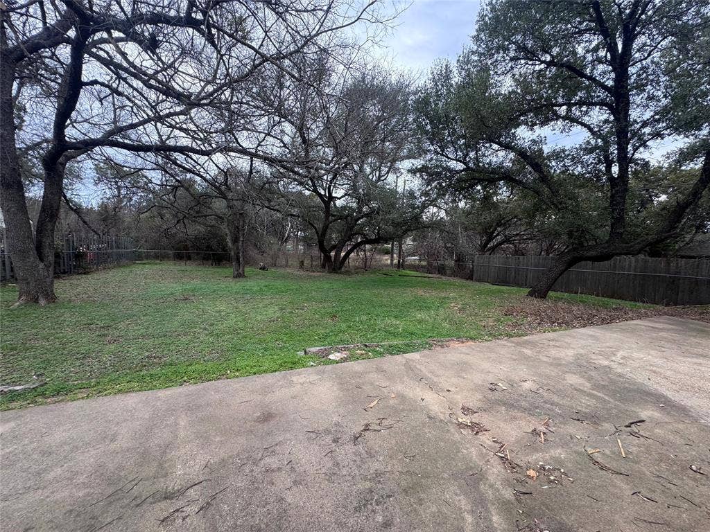 1107 Sierra Vista Drive, Granbury, TX 76048 1107 Sierra Vista Drive, Granbury, TX 76048